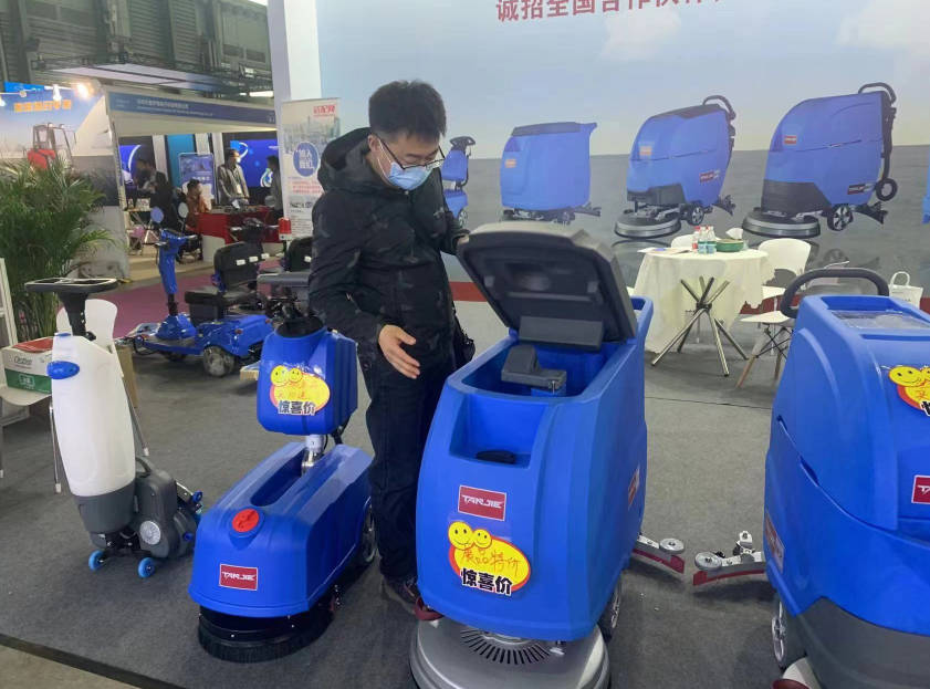 南通坦洁洗地机公司致力于电动洗地机的生产、销售和服务百家